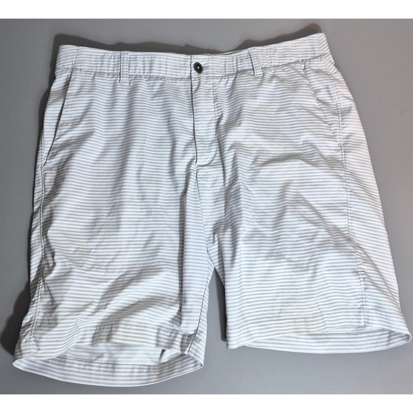 Under Armour Golf Mens Performance HeatGear Shorts XL 38 Gray White 9.5" Inseam - Picture 1 of 5